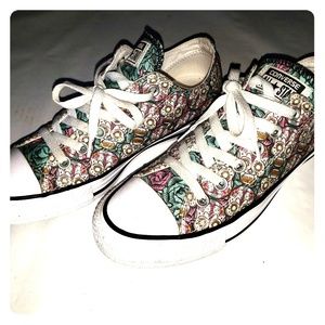 Sugar skull converse womans 8 mens 6